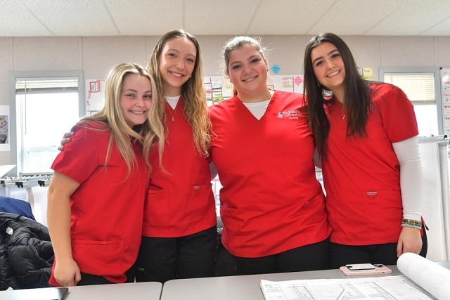 Nursing and Physician Assistant Students Tour St. Vincent Health Sciences Center