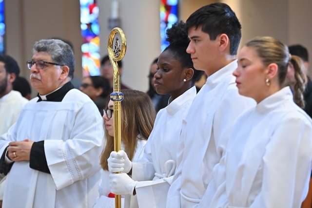 altar servers during Mass