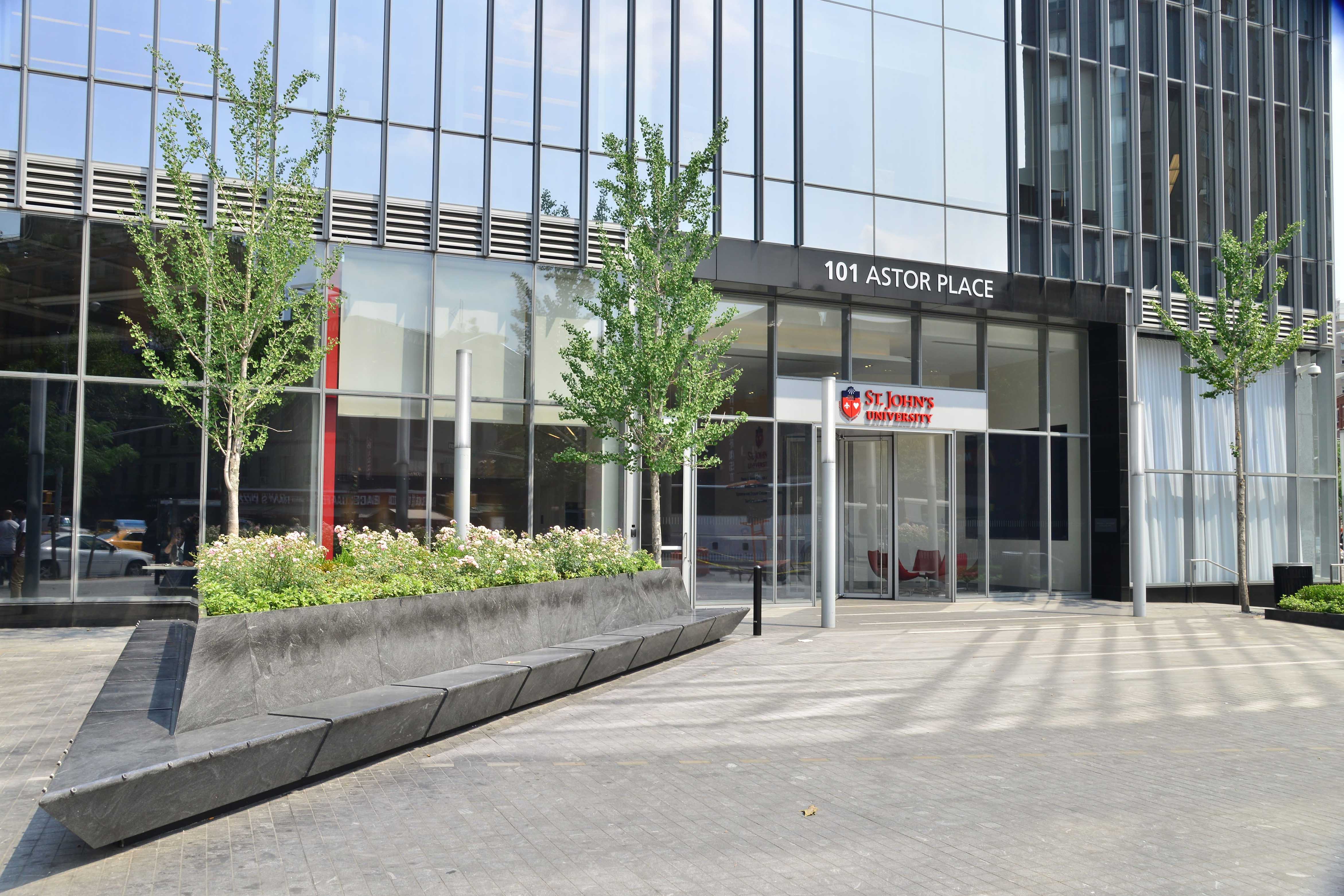 Manhattan St. John's University