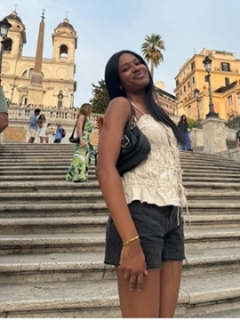 Camryn Sutton in Rome