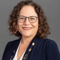 Naomi Mezey