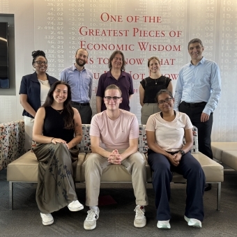 ECONOMICS STUDENT RESEARCHERS