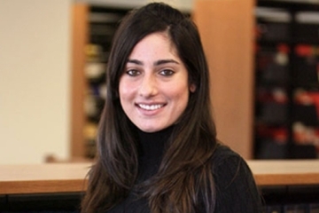 Alexandra Foukalas headshot