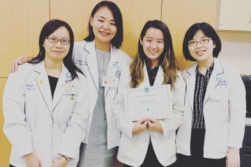 CPHS Students in Taiwan pose for a picture