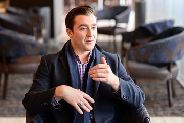 Joe Leva ‘09CPS talking with his hands