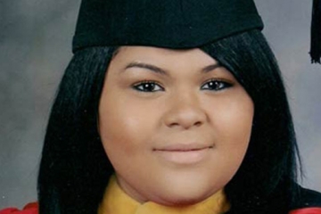 Melissa Hernandez ‘11CPS, ‘12MPS with grad cap on