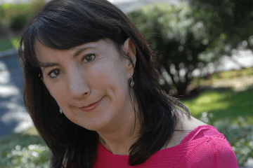 Elissa Brown headshot