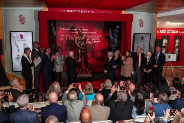 St. John’s Dedicates Statue of Lou Carnesecca