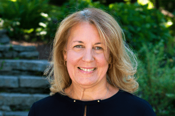 Janine Racanelli headshot