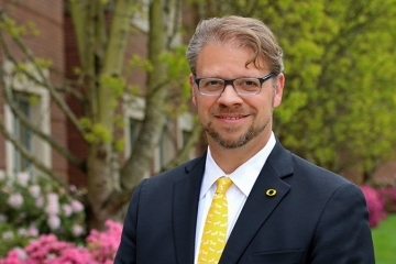 Oregon School of Law Professor Michael Moffitt