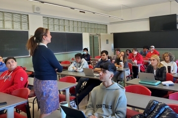 Local State Legislator Tours Queens Campus, Visits Government Class