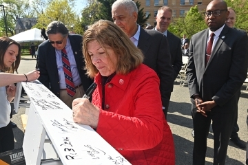 Topping-Off Ceremony Marks New Phase and Mission of St. Vincent Health Sciences Center