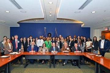 Students Experience Albany with St. John’s Alumni