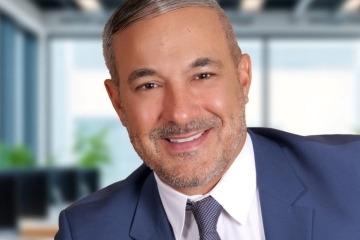 Peter Gonzalez Jr. ’02TCB