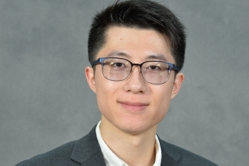 Yan Lee headshot