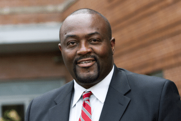 Associate Professor Demonstrates Mentorship in Action