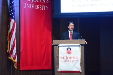 President Gempesaw presenting the State of the University Address