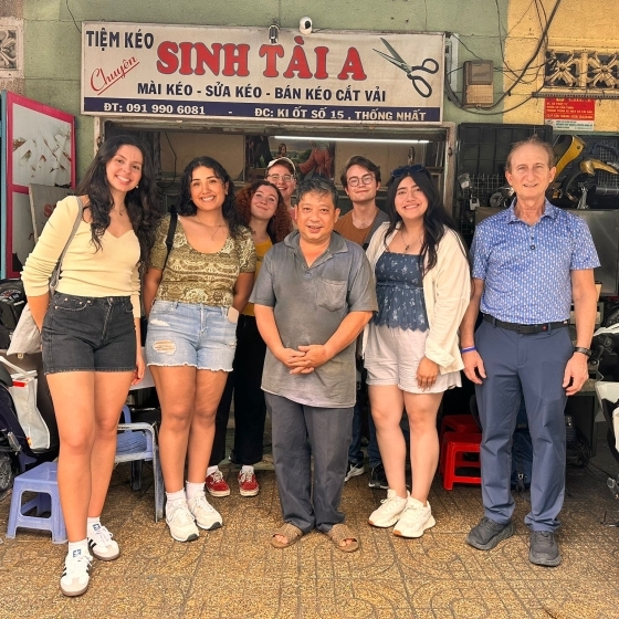 GLOBE TRIP TO VIETNAM