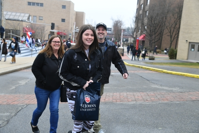 Accepted Student Day on Queens Campus