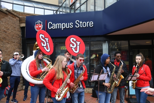 Accepted Student Day on Queens Campus