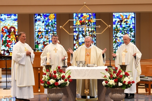 Grand Alumni Homecoming Weekend Signature Celebration in St. Thomas More Church