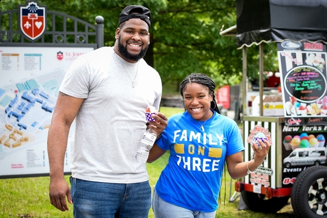Grand Alumni Homecoming Weekend guests
