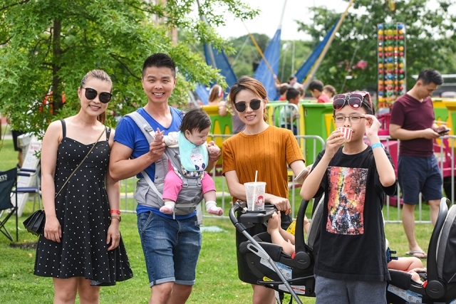 Grand Alumni Homecoming Weekend guests