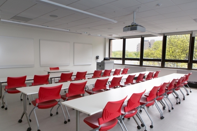 The Peter J Tobin College of Business empty classroom
