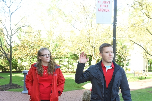 Ambassadors take questions from families at SI Open House