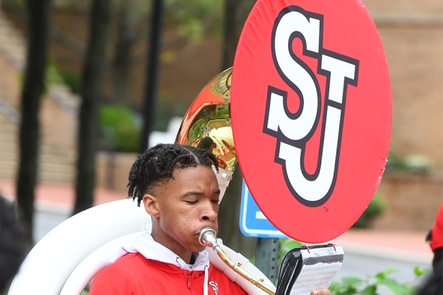 Pep band Sousaphone player