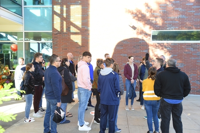 SI Ambassador giving a tour