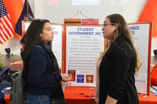 Student Organizations at SI Open House