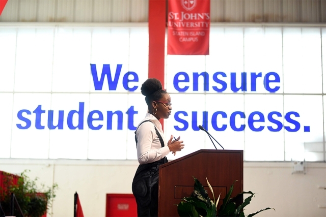 Student speaker at SI Campus Open House