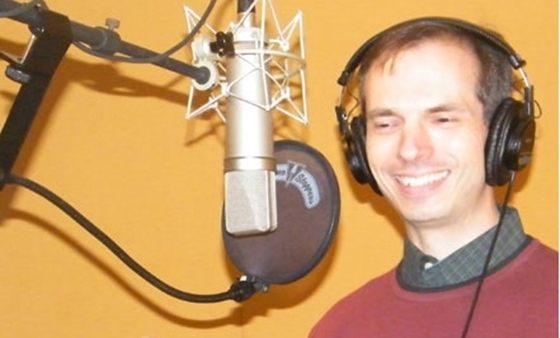 Tony Rossi ‘91SVC, ‘97G in the recording studio