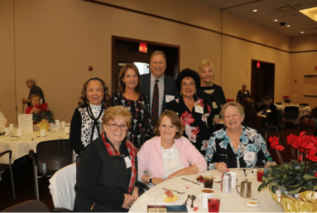 2020 Retiree Association guests posing for photo