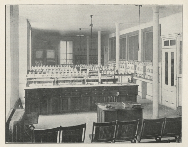 Lewis Avenue Science Classroom 1908