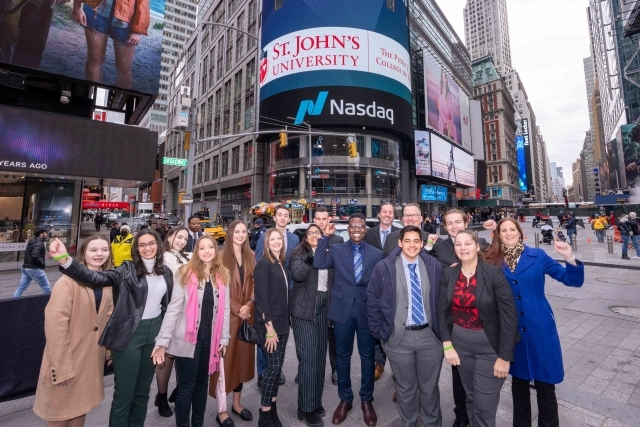 Tobin Honors students have a great day in New York, visiting Nasdaq 960x240