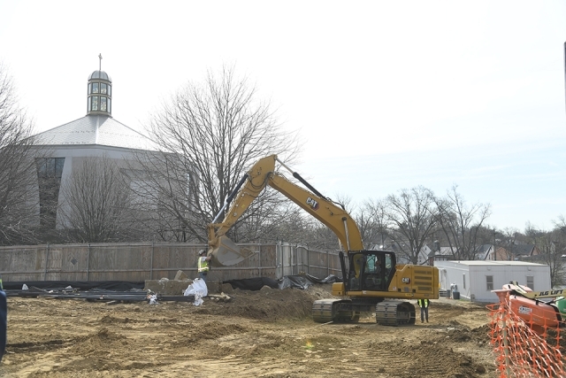 St. John’s University’s New Health Sciences Center Takes Shape: Topping-Off Ceremony Marks New Construction Phase 