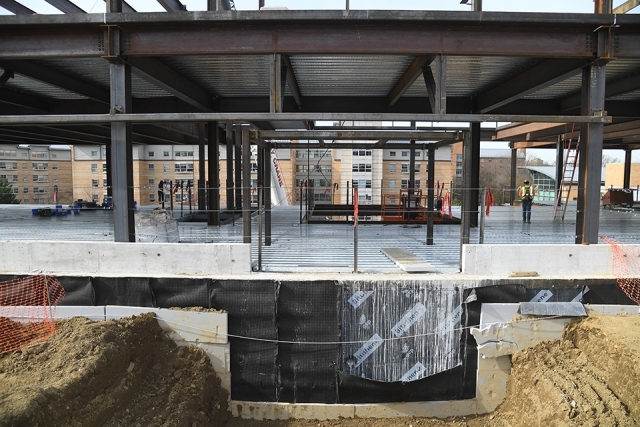 St. John’s University’s New Health Sciences Center Takes Shape: Topping-Off Ceremony Marks New Construction Phase 