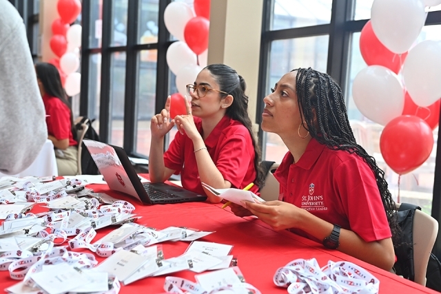 New Student Orientation Gives Equal Focus to Students and Parents