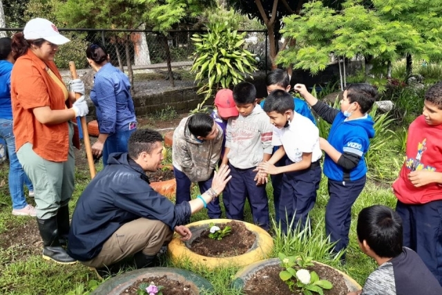 Service Trips Enable St. John’s Students to Embrace Vincentian Mission