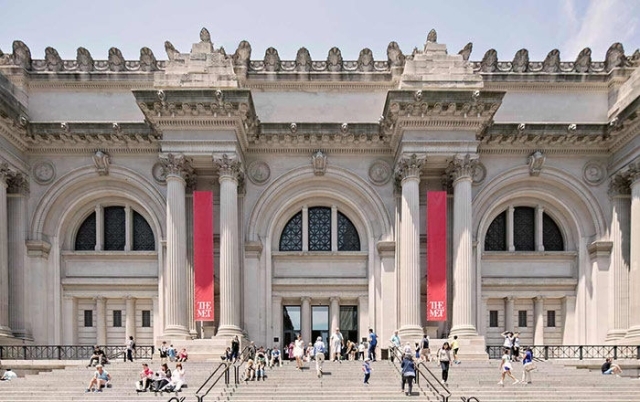 Front of the Met Museum in New York City 