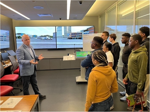 dr._chris_cleary_demonstrates_how_to_use_the_homeland_simulation_lab