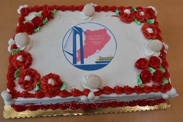 Cake with Staten Island legacy logo