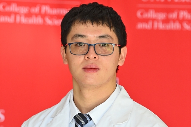 Jonathon Kao headshot