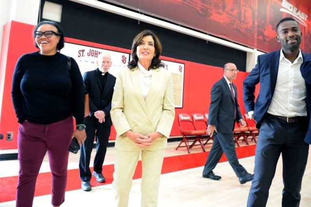 governor_hochul._watching_basketball_gamejpg
