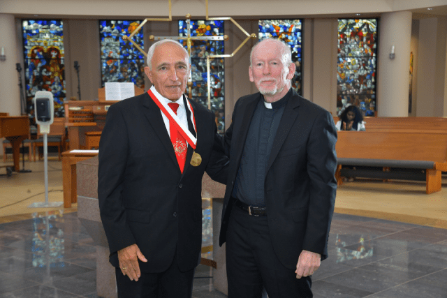 Alumnus and Longtime Employee Receives Medal of Honor 