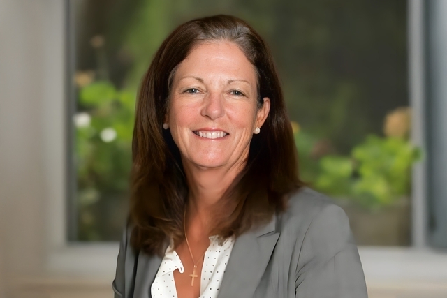 Ellen Burti, Assistant Vice President for Career Services Headshot