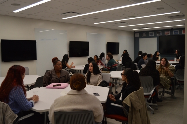 Advertising Students Gain Valuable Insights at Workshop