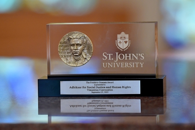 Inset of clear plaque award